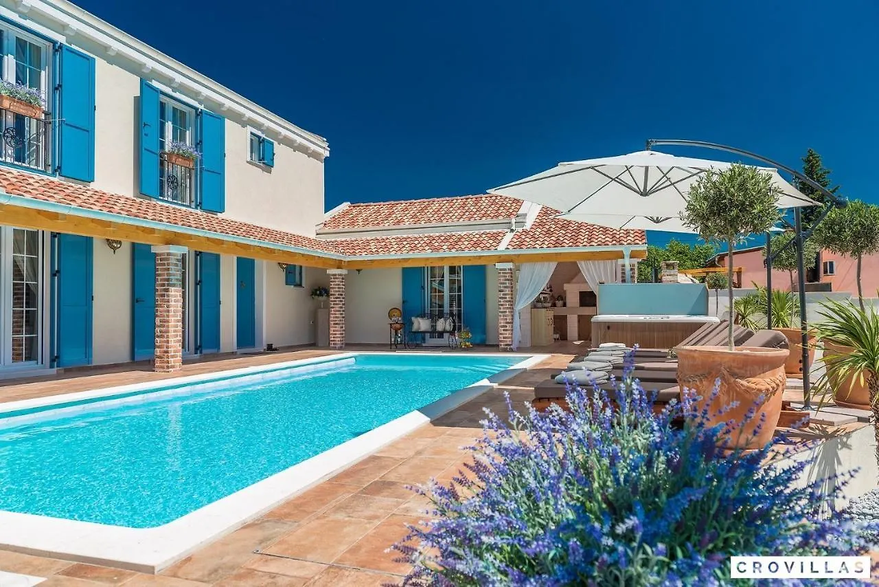 Mek Villa Pridraga