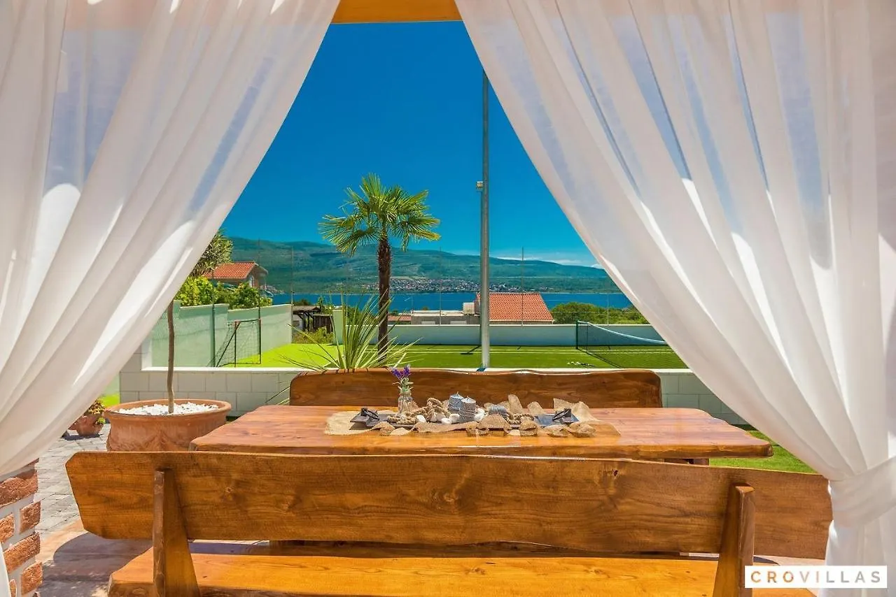 Mek Villa Pridraga 0*,