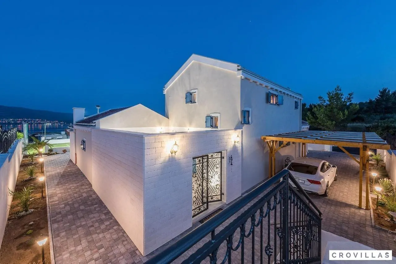 Mek Villa Pridraga