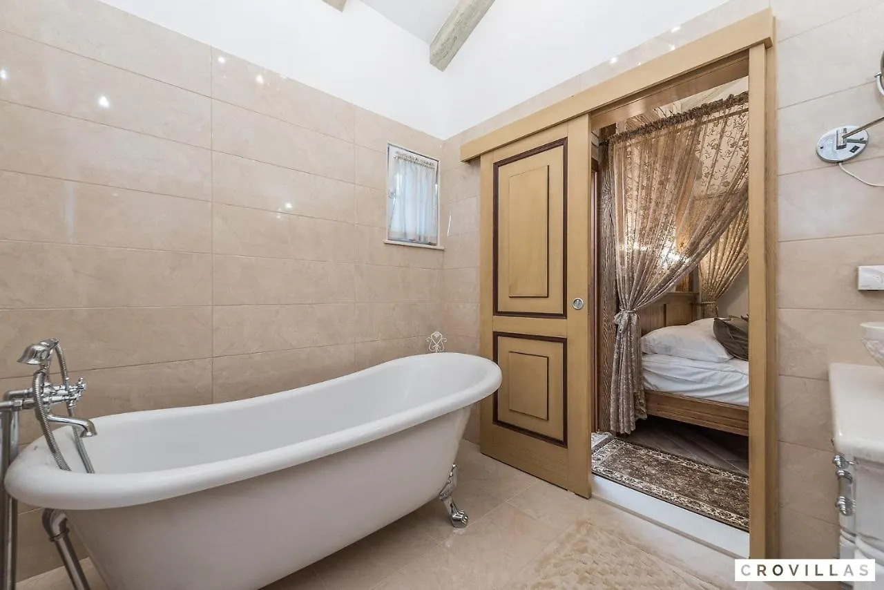 Mek Villa Pridraga Croatia