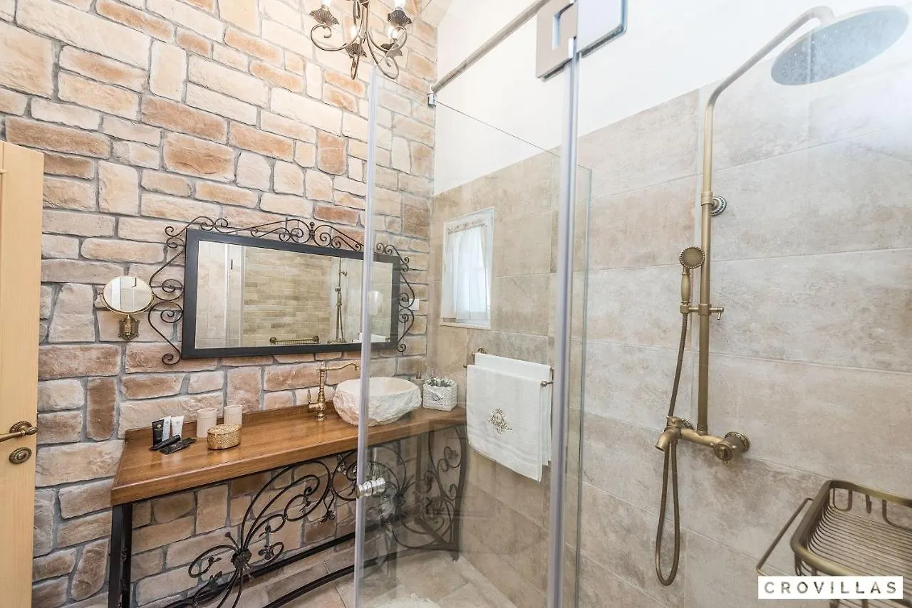 Mek Villa Pridraga
