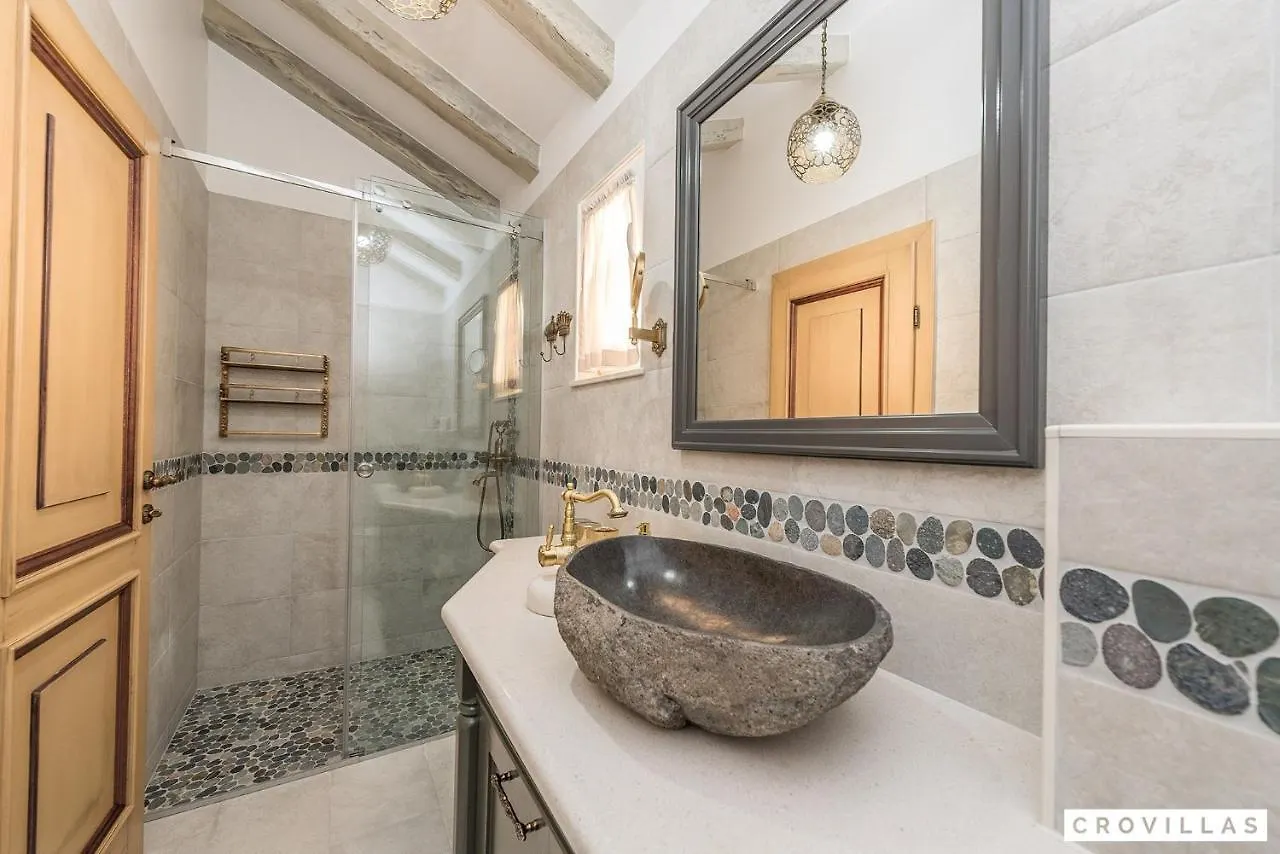 Mek Villa Pridraga